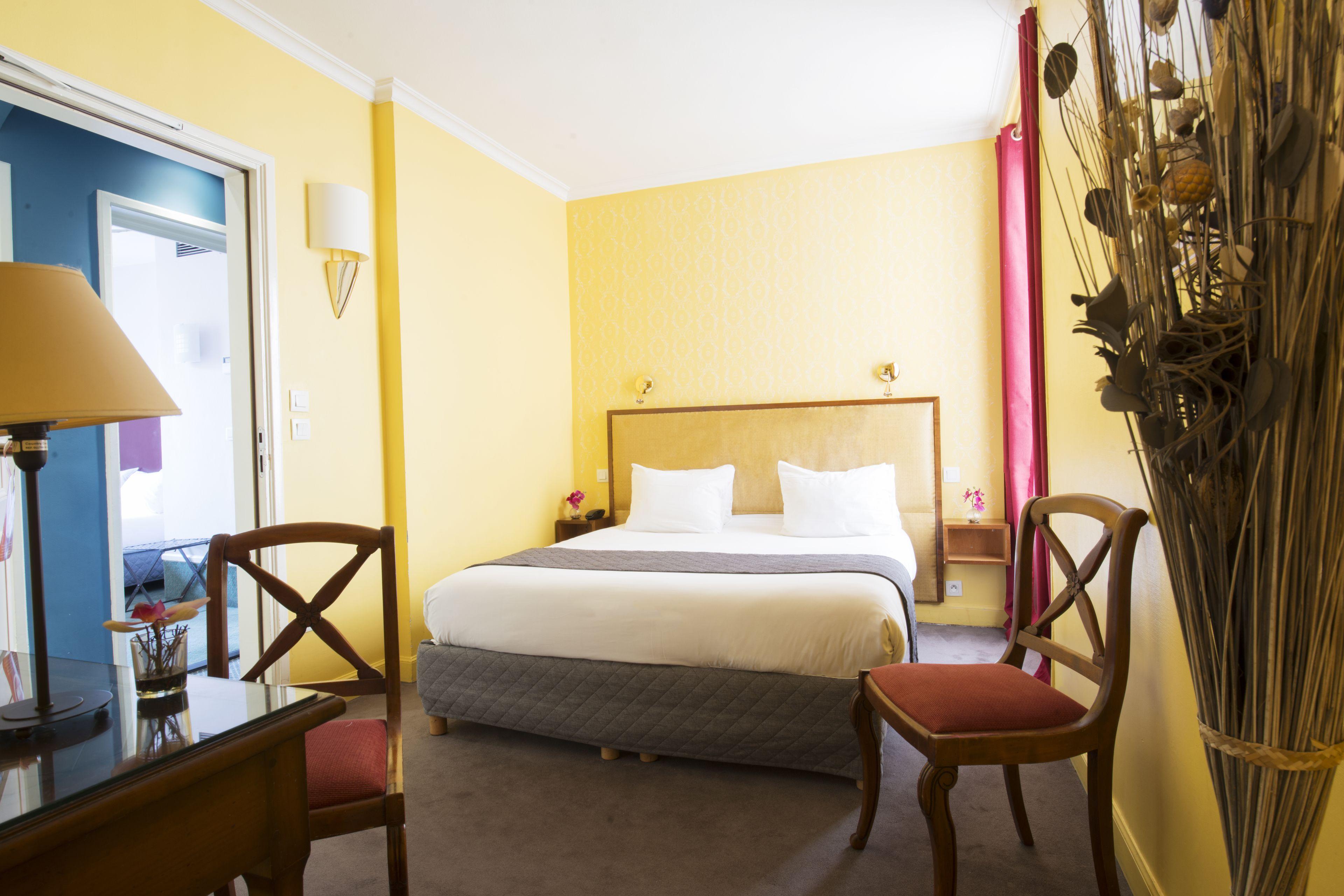 France Louvre Hotel Paris